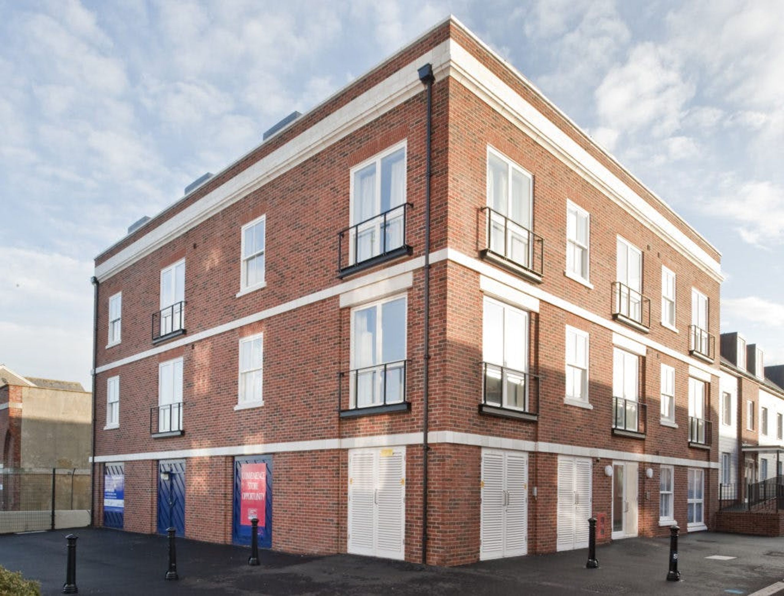 To Let The Brew House, Brew House Square, Royal Clarence Marina