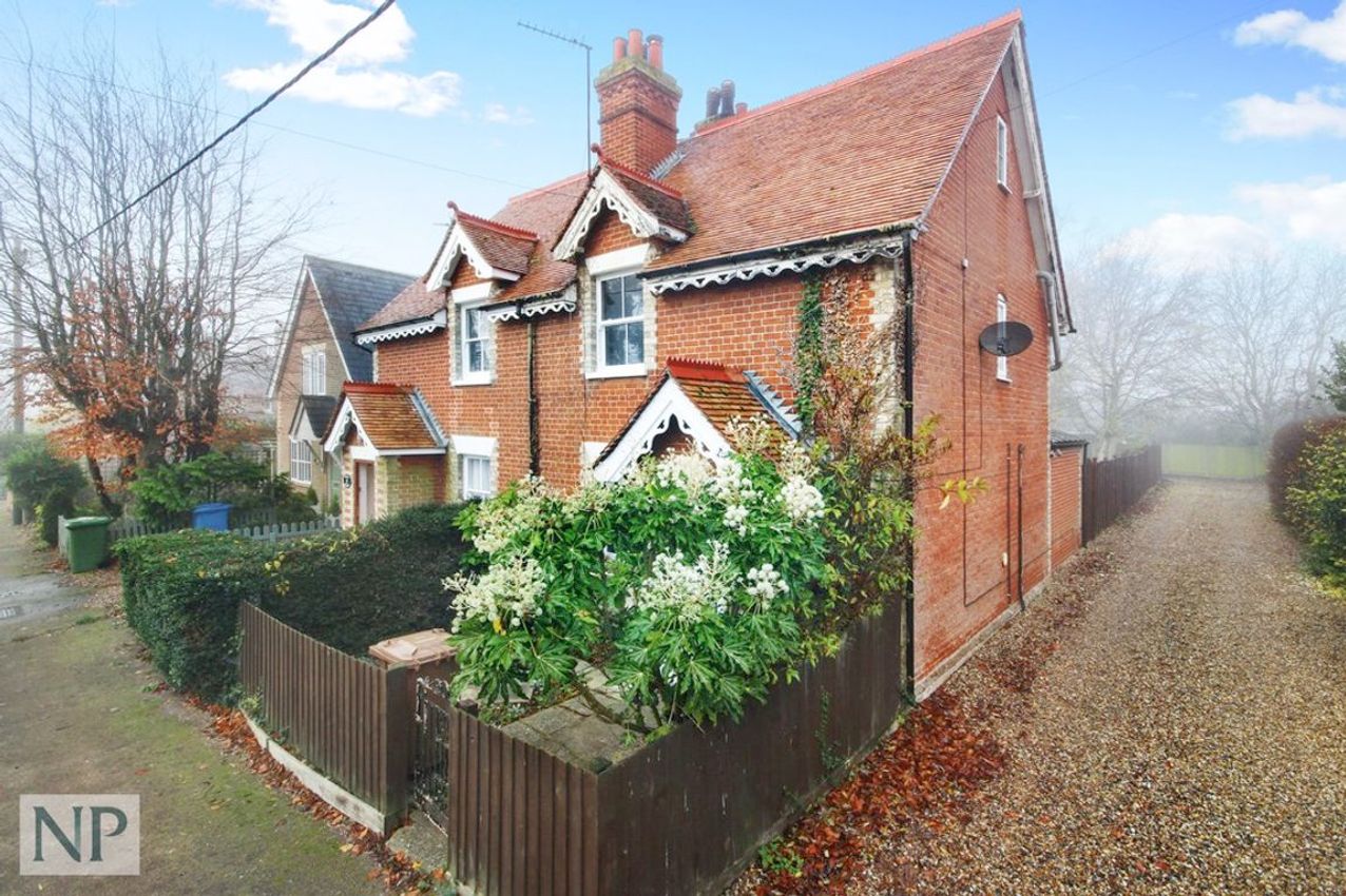 For Sale Christmas Cottage, Little Waldingfield, Suffolk PropList