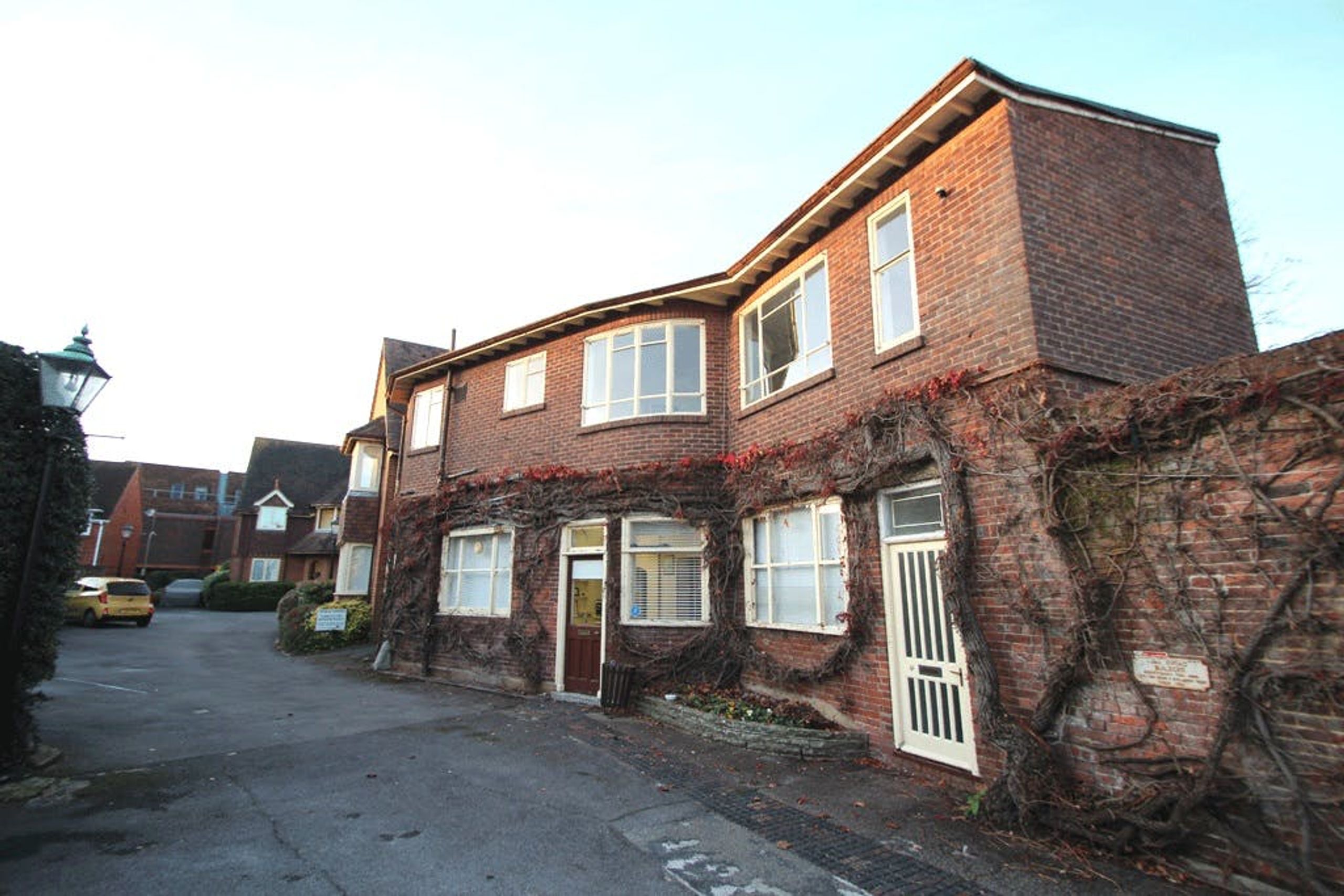 To Let 6A High Street, Fareham, PO16 7AN PropList