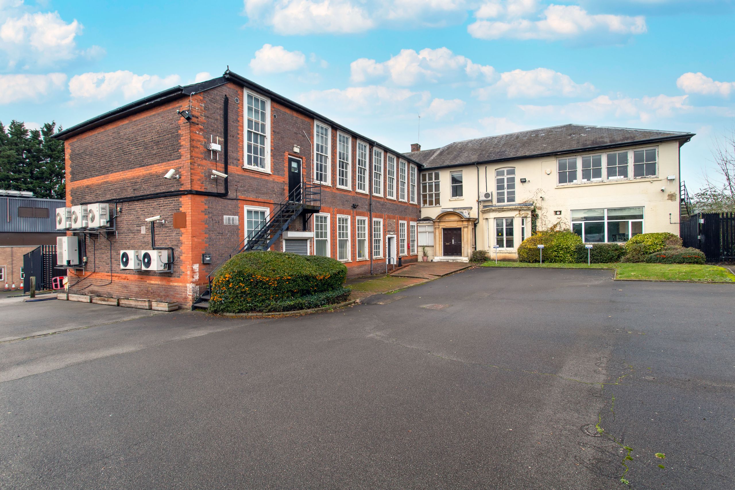 For Sale 24 Crawley Green Road, Luton, LU2 0QX PropList