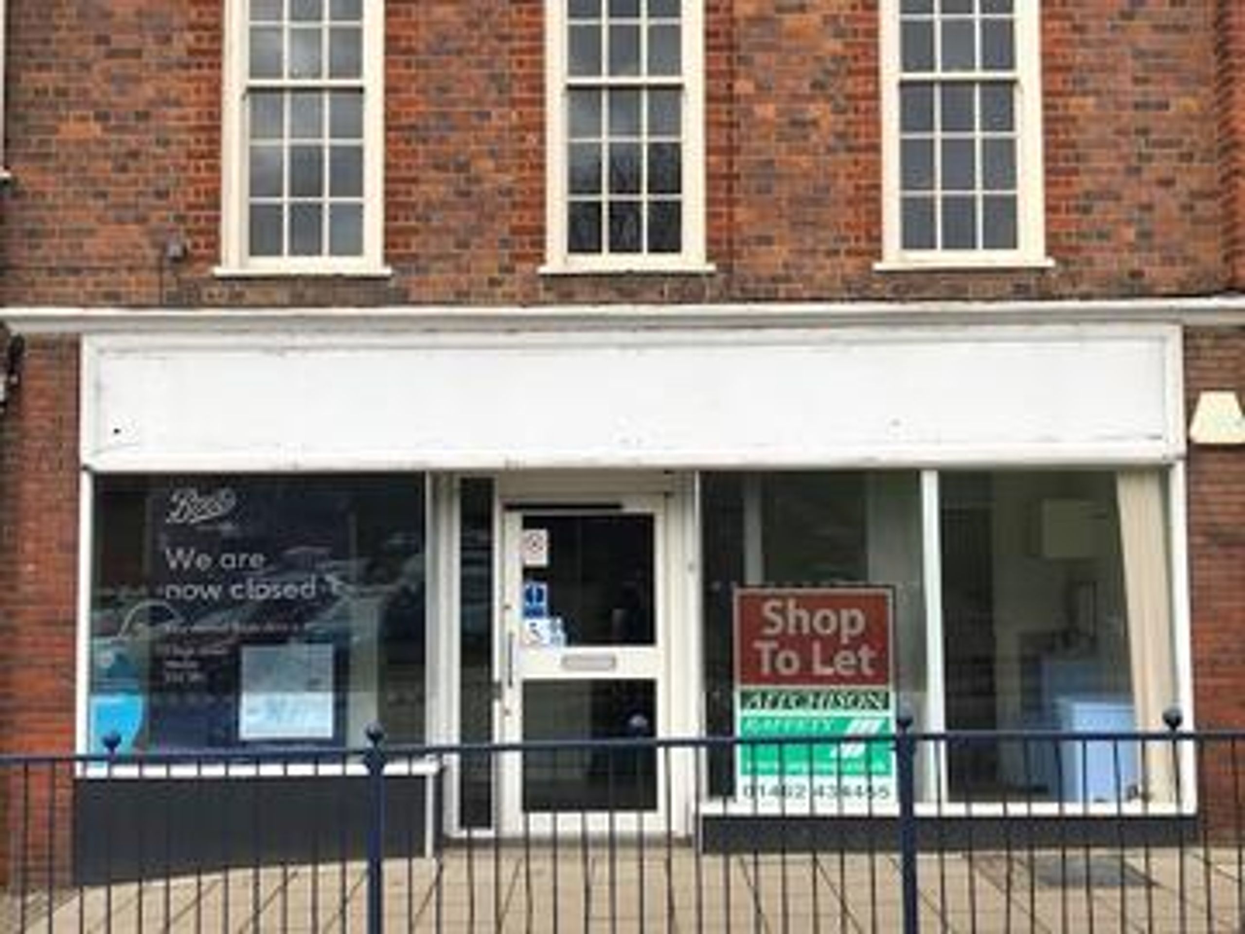 To Let TO LET 120 Queen Street, Hitchin, Hertfordshire, SG4 9TH