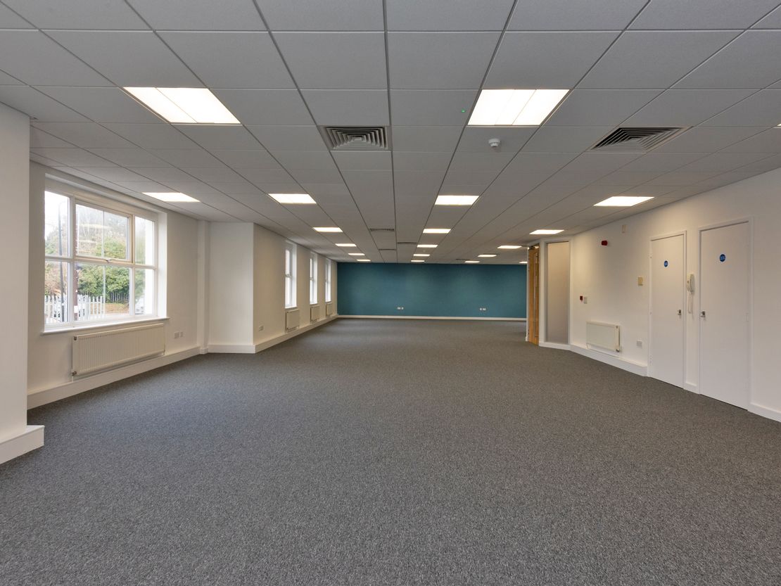 Douglas House, 1 Emmanuel Court, 14 - 16 Reddicroft, Sutton Coldfield, West Midlands, B72 1TJ
