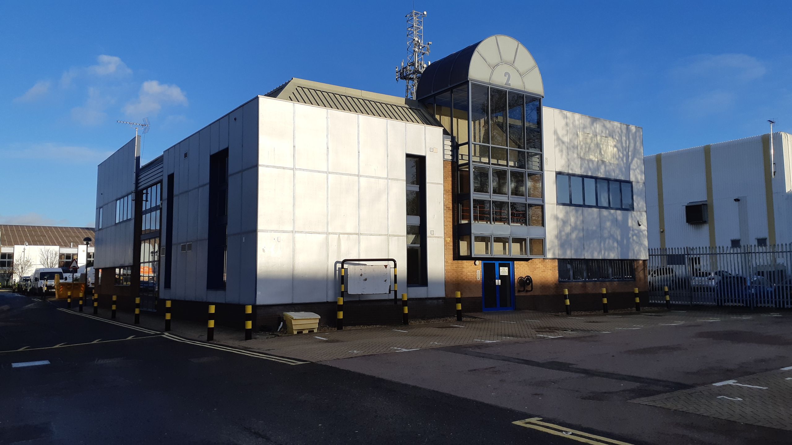 To Let Unit 2 Ashton Gate, Ashton Road, Harold Hill, Romford, RM3 8UF