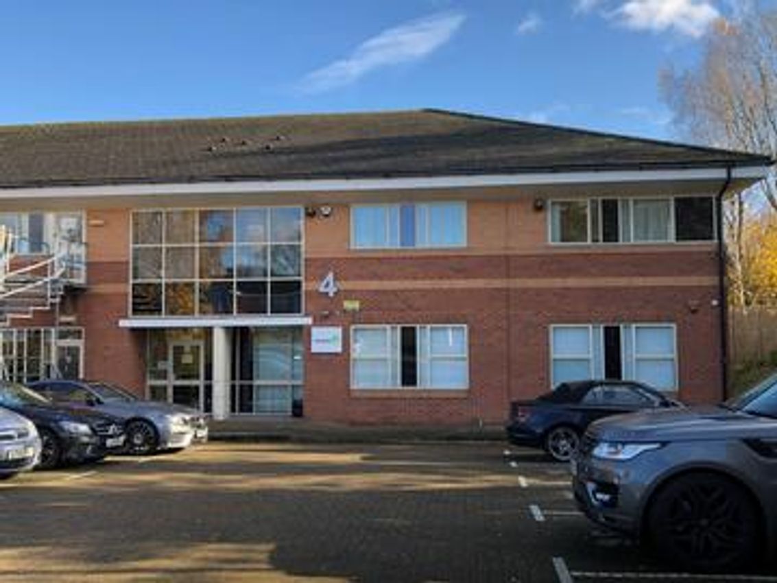 To Let First Floor, 4 Grovelands, Boundary Way, Hemel Hempstead HP2