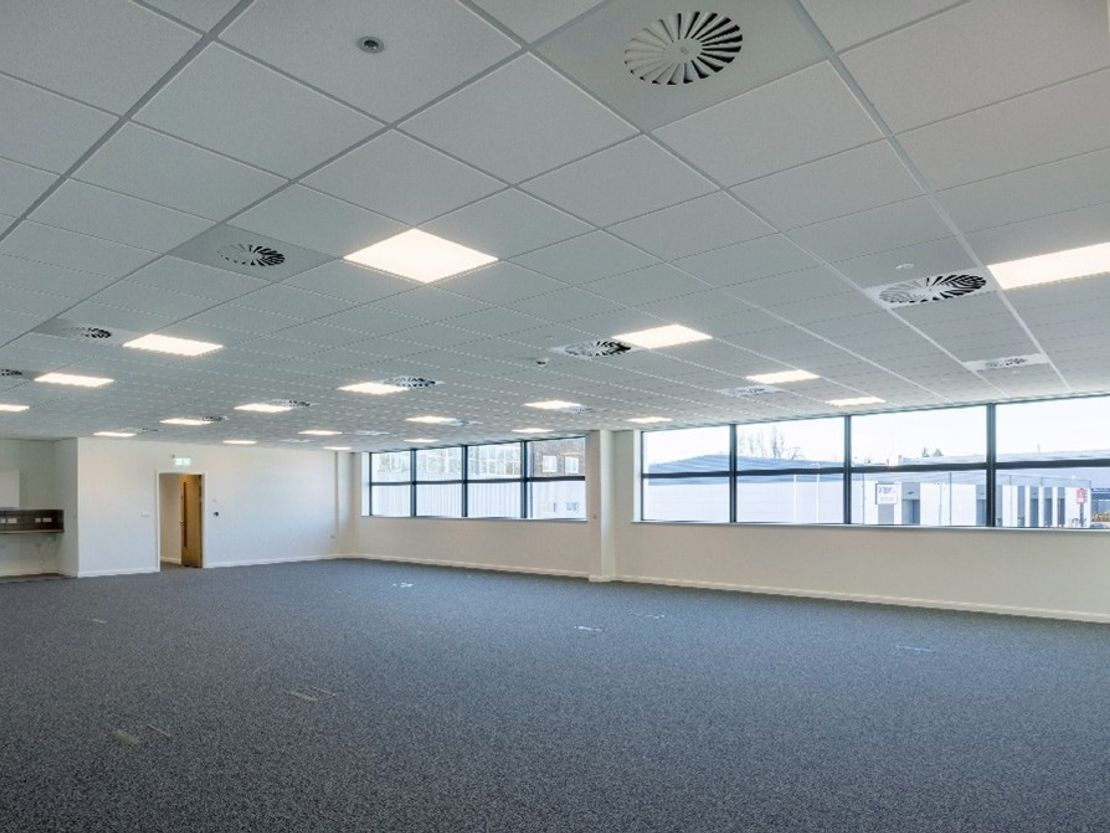 Unit 3 Greenlight Kings Heath, Warstock Road, Birmingham, West Midlands, B14 4ST