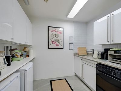 Property Image for Studio 3, The Courtyard, 100 Villiers Road, Willesden, NW2 5PJ