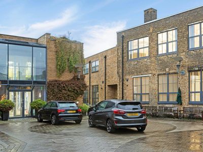 Property Image for Studio 3, The Courtyard, 100 Villiers Road, Willesden, NW2 5PJ