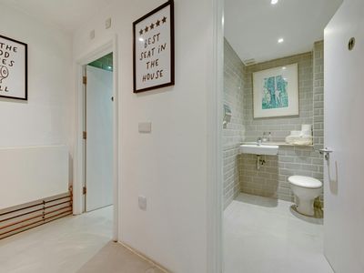Property Image for Studio 3, The Courtyard, 100 Villiers Road, Willesden, NW2 5PJ