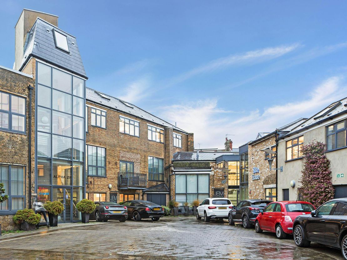 Studio 3, The Courtyard, 100 Villiers Road, Willesden, NW2 5PJ