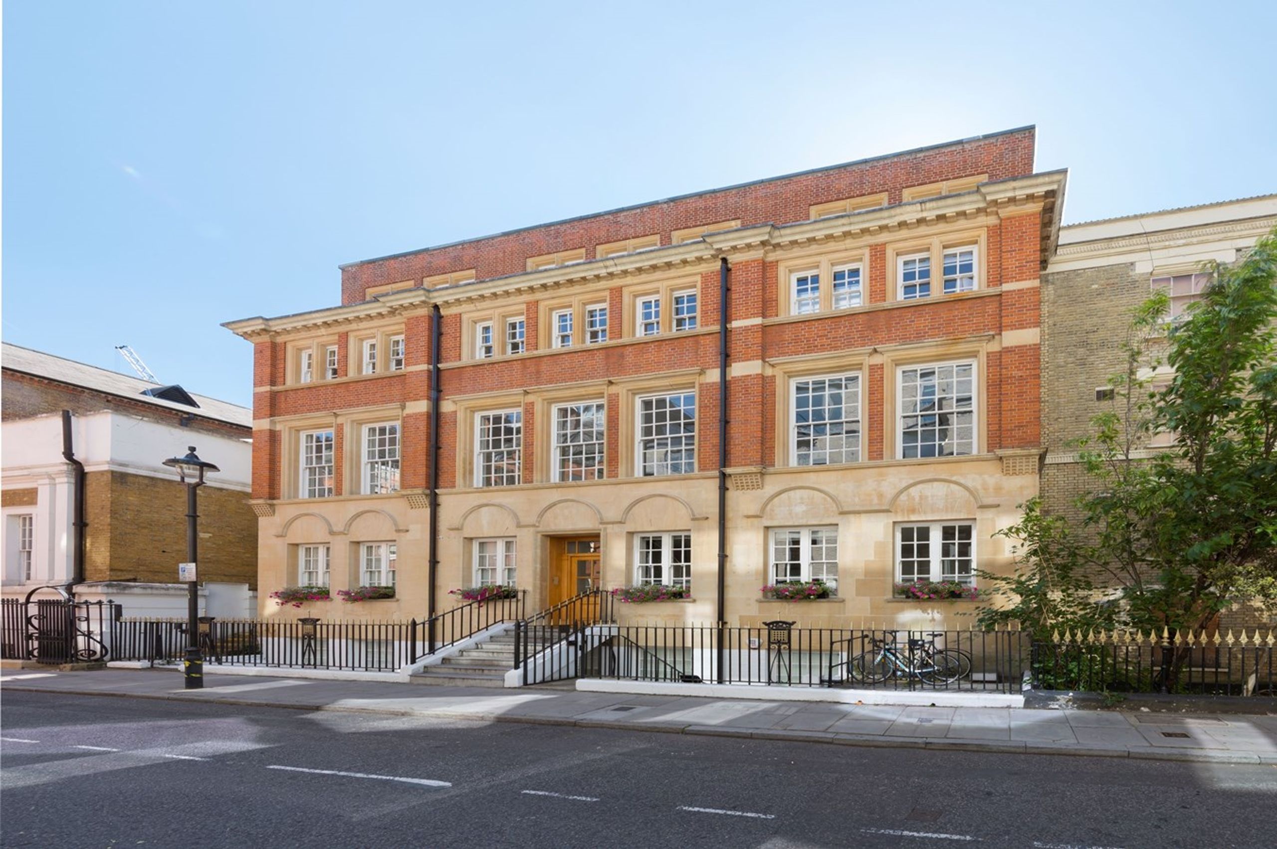 To Let 1 Castle Lane, London, SW1E 6DR PropList
