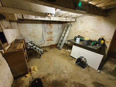 Property Image for 2 commercial brow, spectrum business centre, sk14 2jw