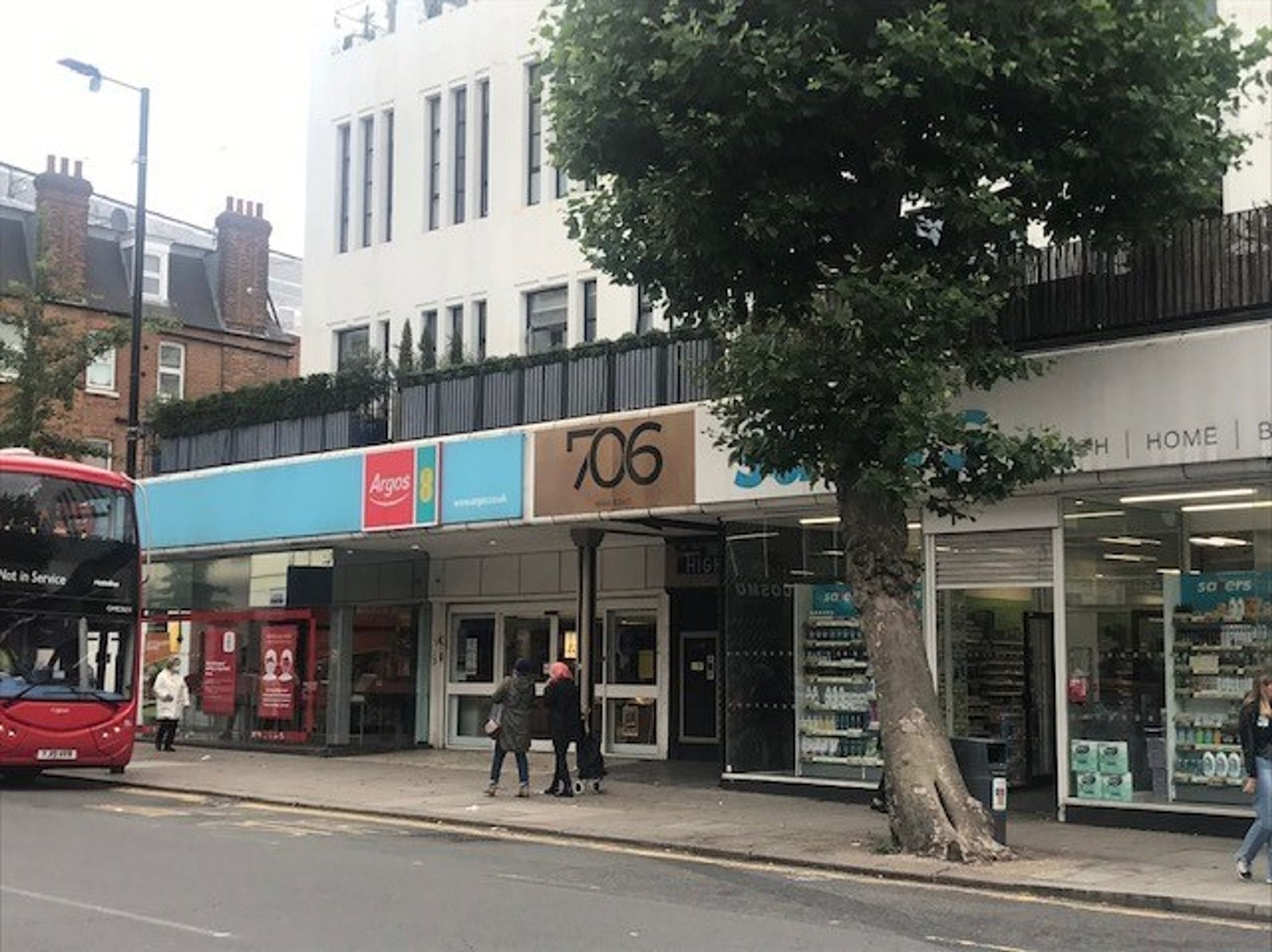 To Let 708 High Road, North Finchley, London, Greater London, N12 9QL PropList