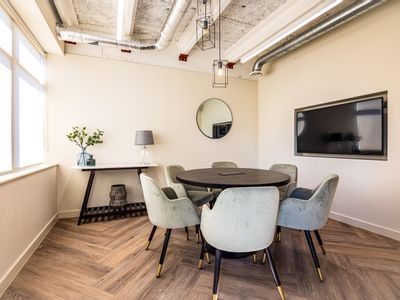 Property Image for Co-Space, 25 Town Square, Stevenage, SG1 1BP