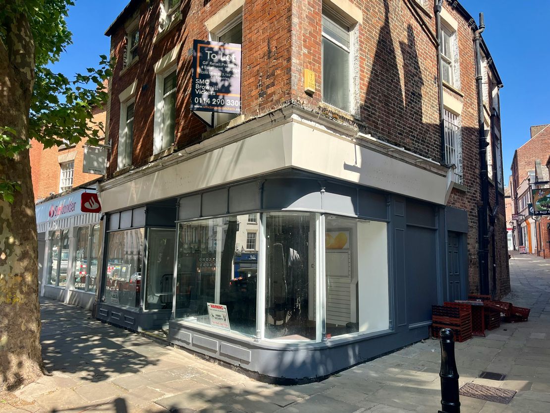 4 Central Pavement, Chesterfield, S40 1PQ
