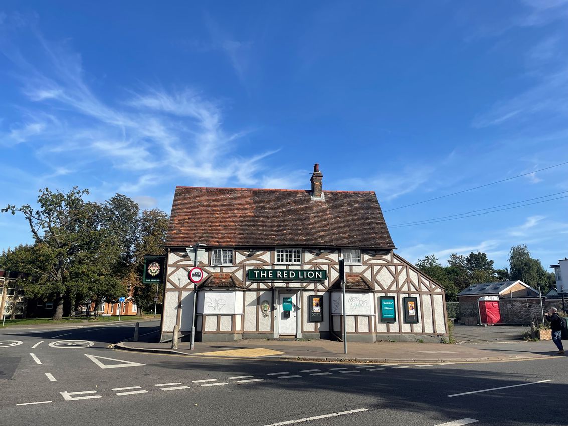 For Sale: The Red Lion, 1 London Road, Biggleswade, Bedfordshire, SG18 ...