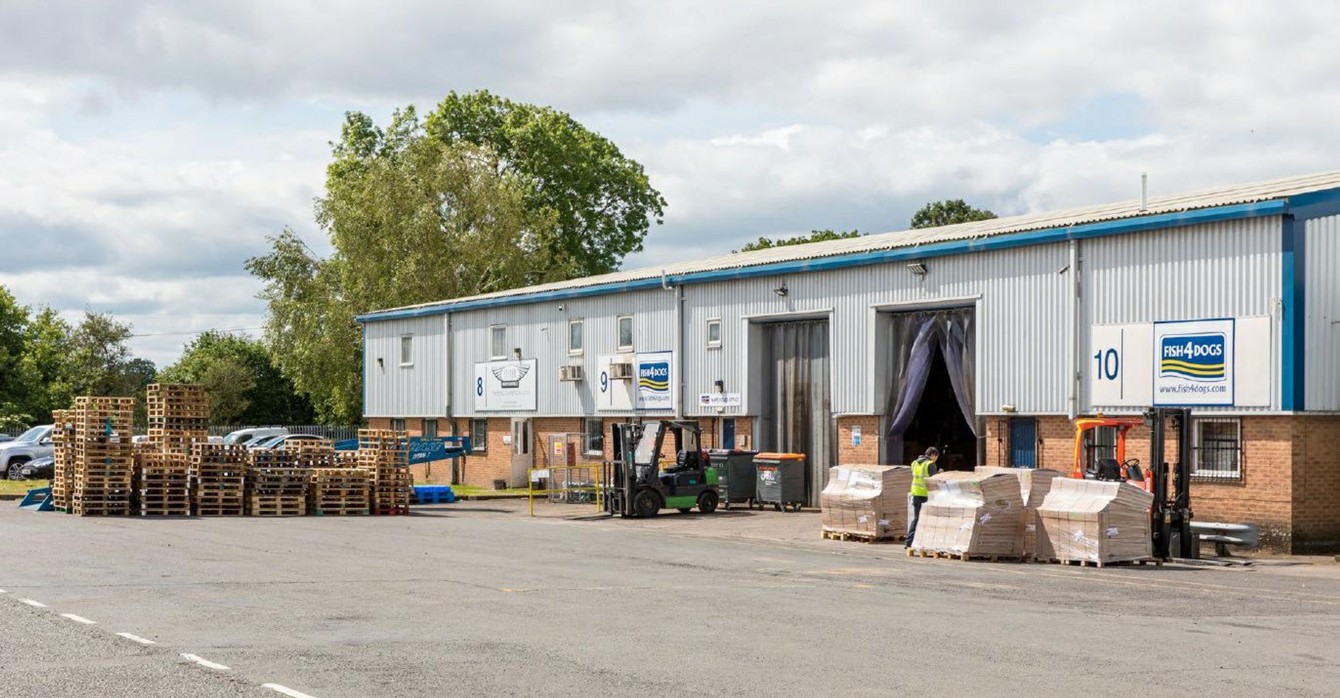 To Let Units 9 & 10 Building 329, Rushock Trading Estate, Droitwich
