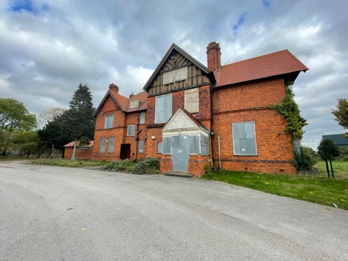 Highfields School, London Road, Balderton, Nottinghamshire, NG24 3AL