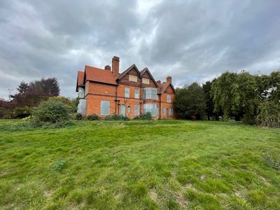 Property Image for Highfields School, London Road, Balderton, Nottinghamshire, NG24 3AL
