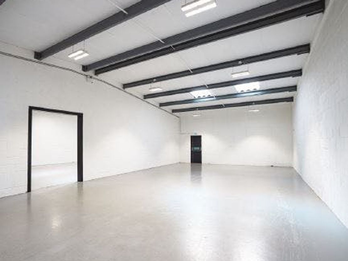 Glenville Mews Industrial Estate, Glenville Mews, London, SW18 4NJ