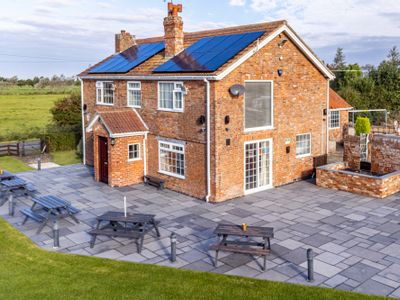 Property Image for Poplar Farm Caravan Park and Restaurant | Chapel Lane | Addlethorpe | Skegness | Lincolnshire | PE24 4TG