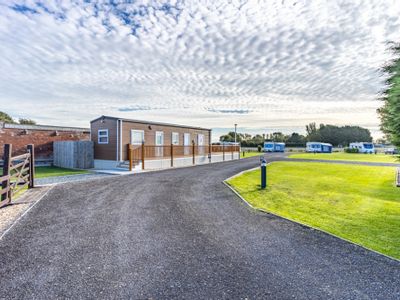 Property Image for Poplar Farm Caravan Park and Restaurant | Chapel Lane | Addlethorpe | Skegness | Lincolnshire | PE24 4TG