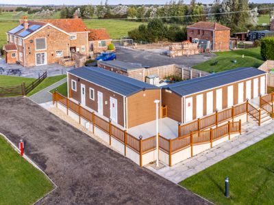 Property Image for Poplar Farm Caravan Park and Restaurant | Chapel Lane | Addlethorpe | Skegness | Lincolnshire | PE24 4TG
