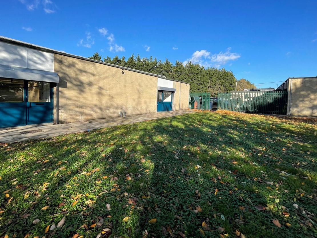 Unit 2 Boughton Road, Thamesmead, London, SE28 0AG