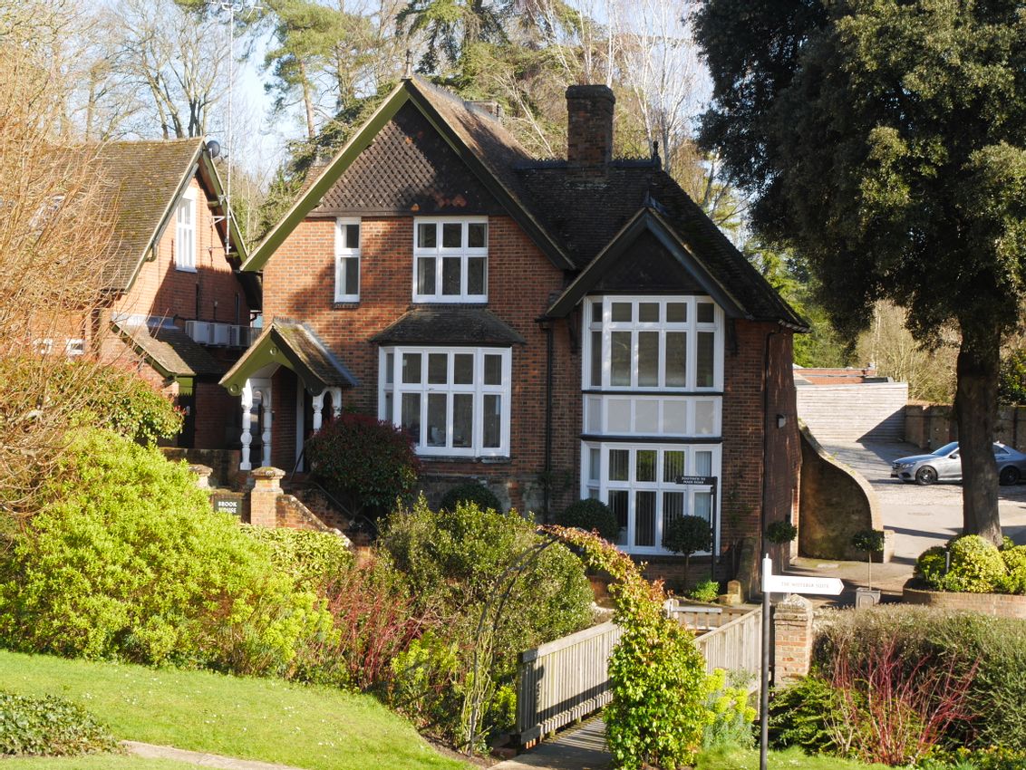 To Let 7 Brook House, Turkey Mill Business Park, Ashford Road