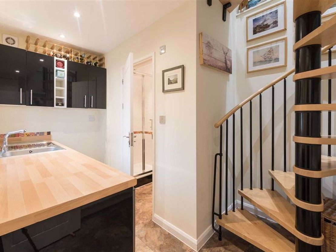 Roundmead Close, Loughton, Essex, IG10