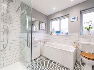 Property Image for Roundmead Close, Loughton, Essex, IG10