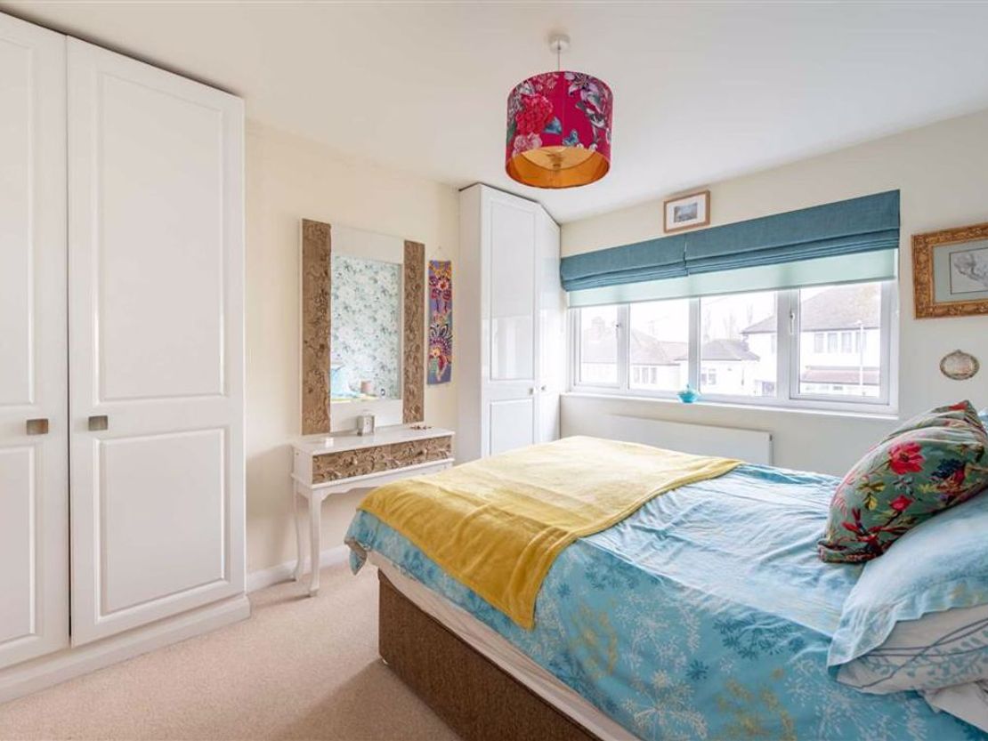 Roundmead Close, Loughton, Essex, IG10