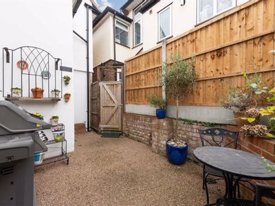 Property Image for Roundmead Close, Loughton, Essex, IG10