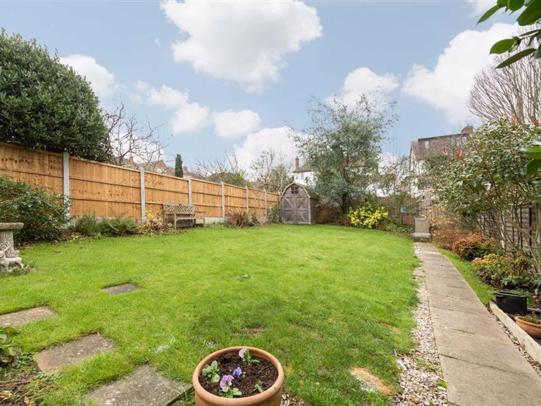 Roundmead Close, Loughton, Essex, IG10