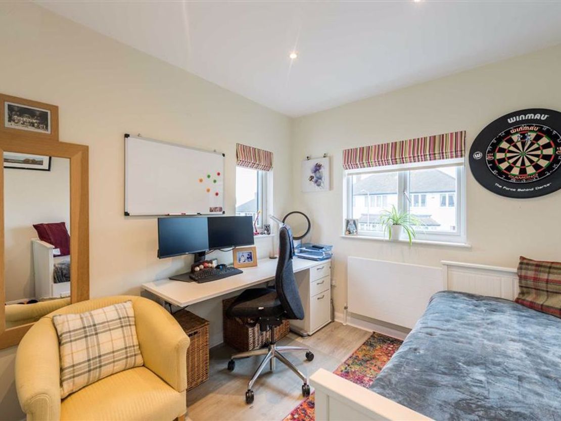 Roundmead Close, Loughton, Essex, IG10