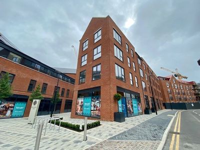 Property Image for Weavers Yard, Weavers Yard Market Street, Newbury, Berkshire, RG14 5DP
