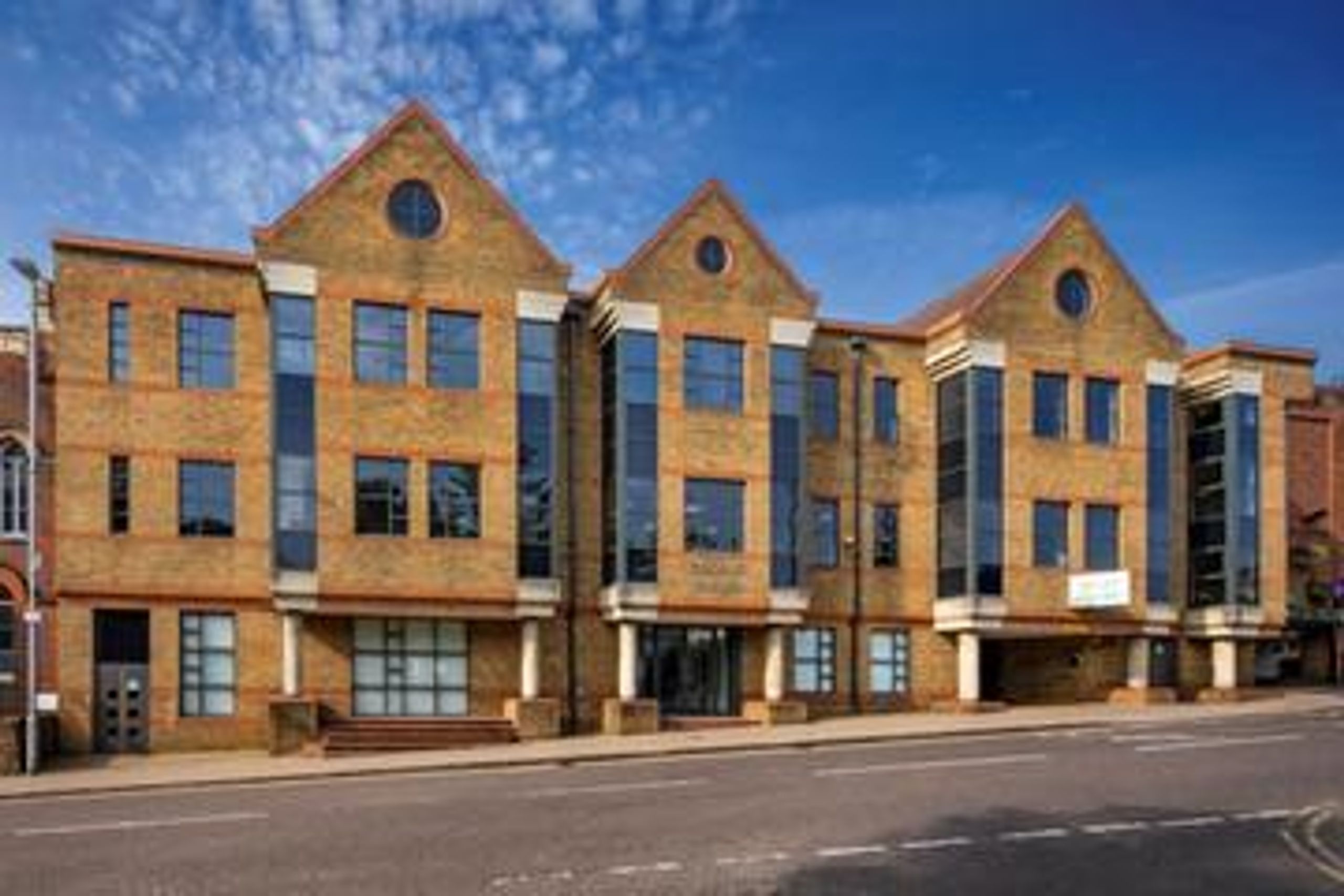 To Let 2nd Floor, Trident House, 4248 Victoria Street, St Albans AL1