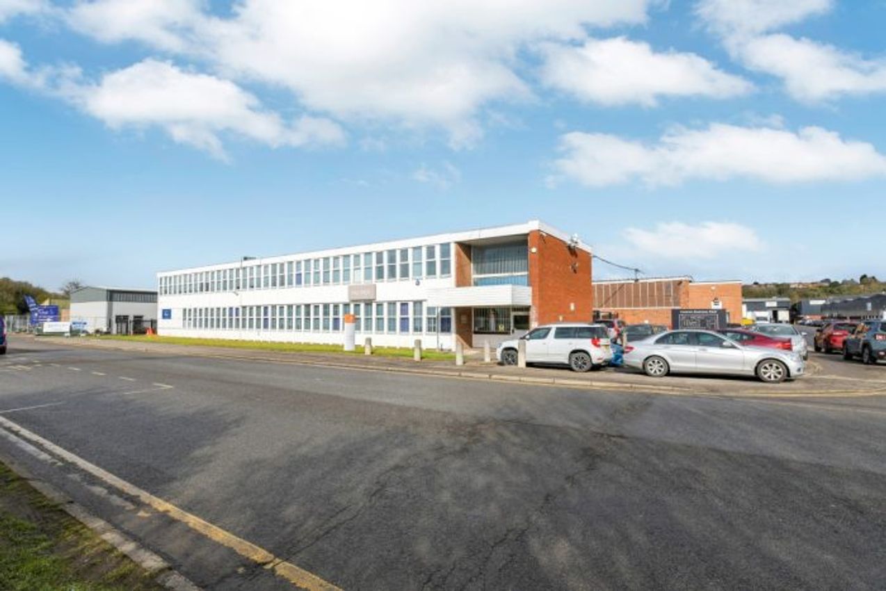 To Let Unit 17 Colwick Industrial Estate, Private Road No.2, Colwick