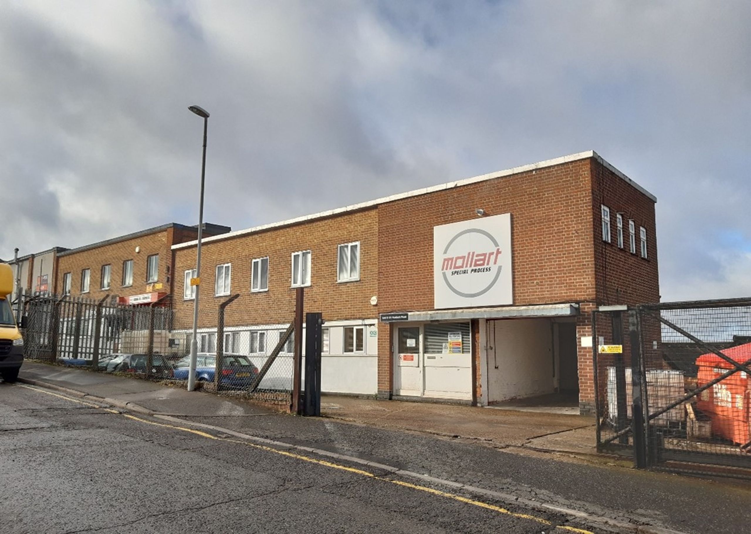 To Let Unit B, 121 Roebuck Road, Chessington, Surrey, KT9 1EU PropList