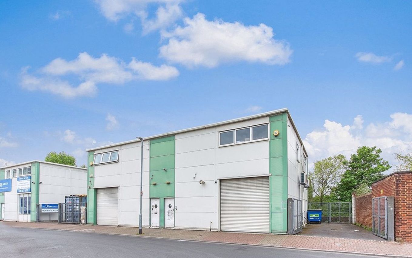 To Let First Floor 71 73 Lydden Grove, Earlsfield SW18 PropList