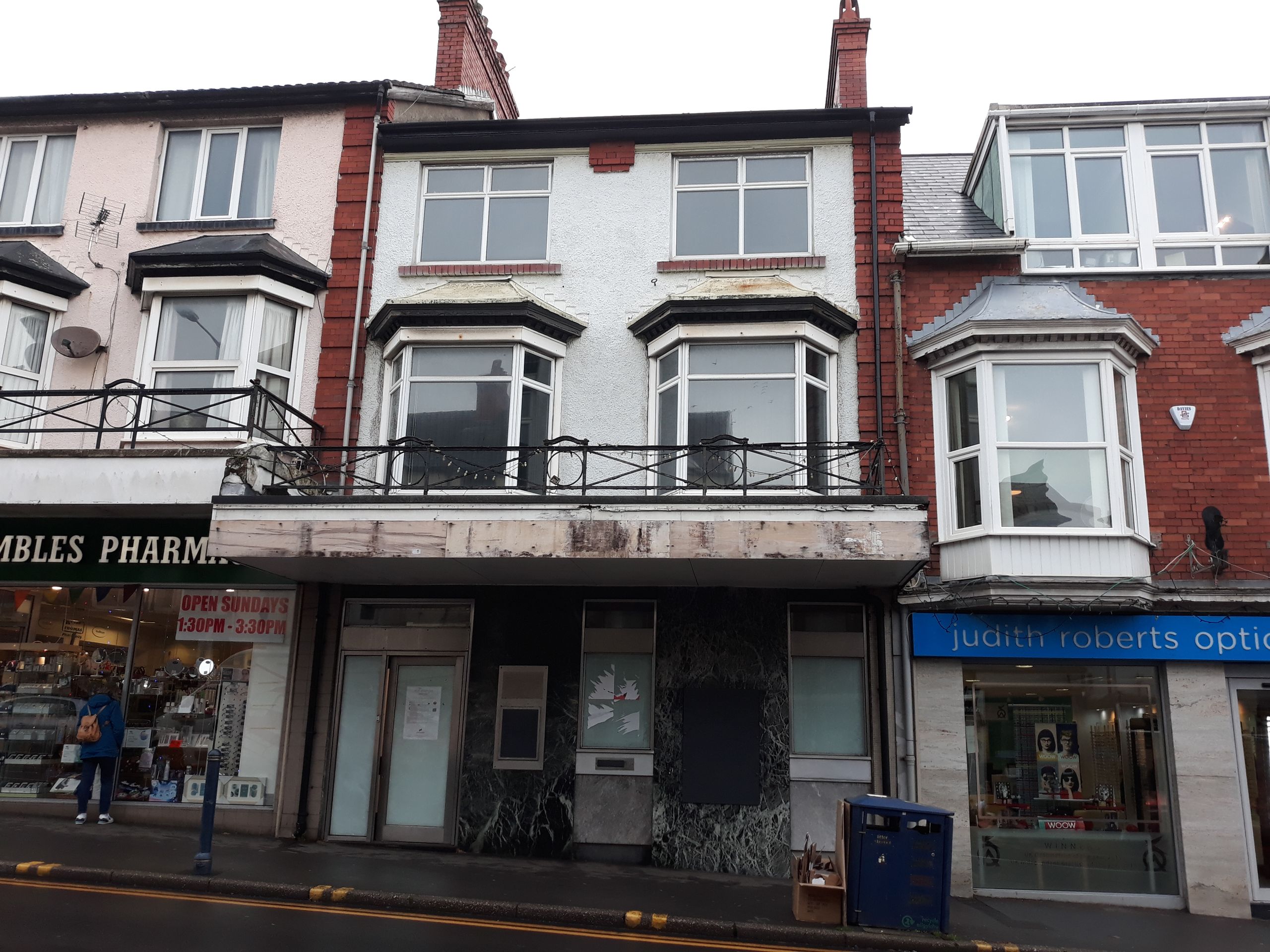 To Let 10, Newton Road, Mumbles, Swansea, Wales, SA3 4AT PropList