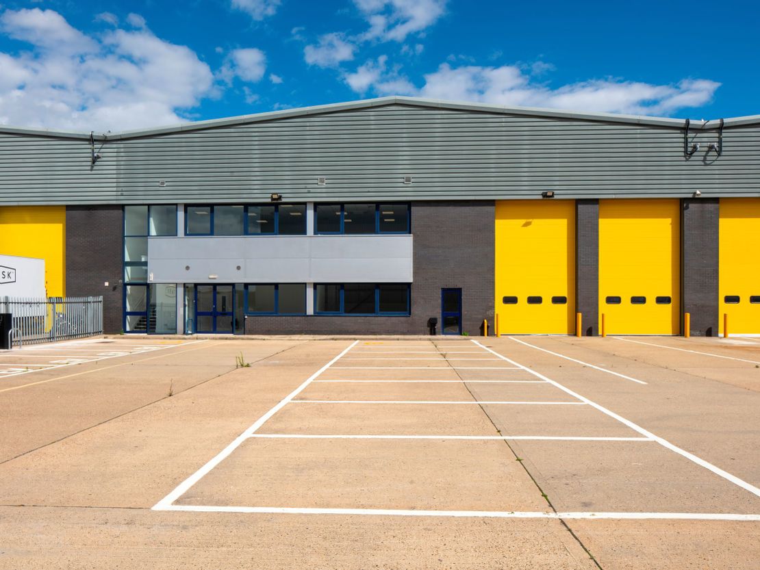 Units C2 & C3, Eastern Approach, Alfreds Way, Barking, IG11 0AG