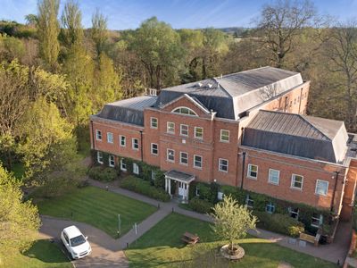 Property Image for Pease House, The Priory, Tilehouse Street, Hitchin, Hertfordshire, SG5 2DW