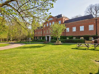 Property Image for Pease House, The Priory, Tilehouse Street, Hitchin, Hertfordshire, SG5 2DW