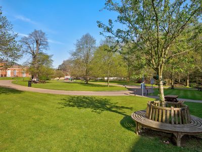 Property Image for Pease House, The Priory, Tilehouse Street, Hitchin, Hertfordshire, SG5 2DW
