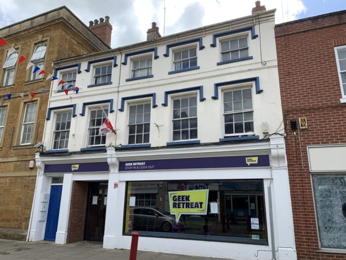 To Let 31 High Street, 31 High Street, Daventry, West Midlands, NN11