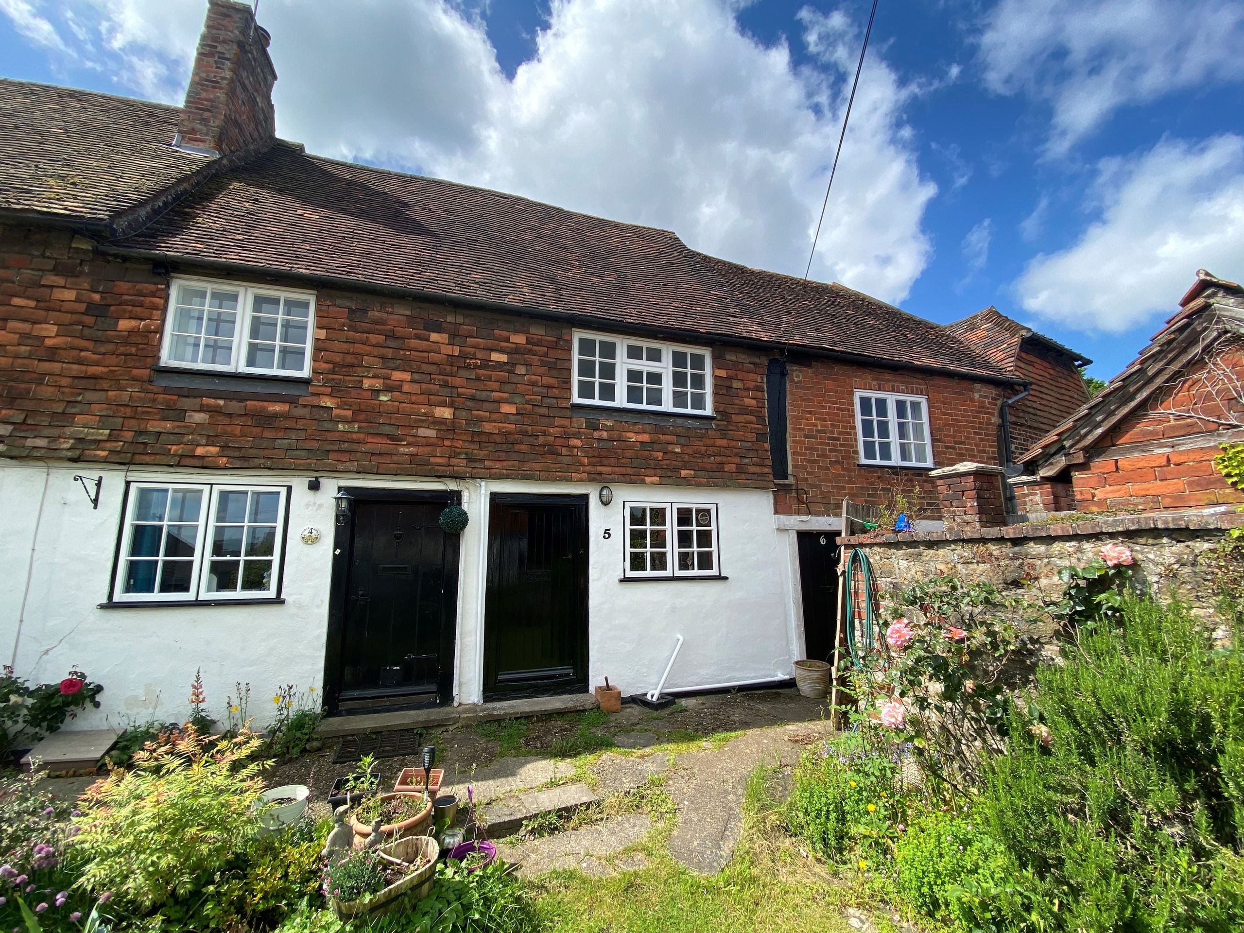 To Let 5 Duncan's Cottages, Duncan's Yard, Westerham, TN16 1AD PropList