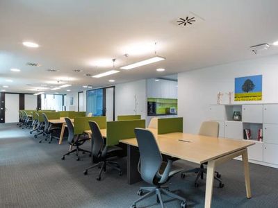 Property Image for Regus Southampton Airport, George Curl Way, Southampton, Hampshire, SO18 2RZ