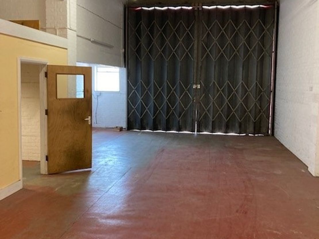 Units 4 & 5 Chunnel Industrial Estate, Chunnel Estate, Victoria Road, Ashford, Kent, TN23 7HJ