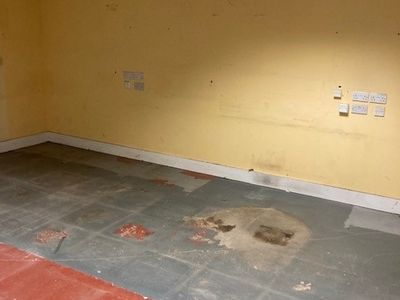 Property Image for Units 4 & 5 Chunnel Industrial Estate, Chunnel Estate, Victoria Road, Ashford, Kent, TN23 7HJ