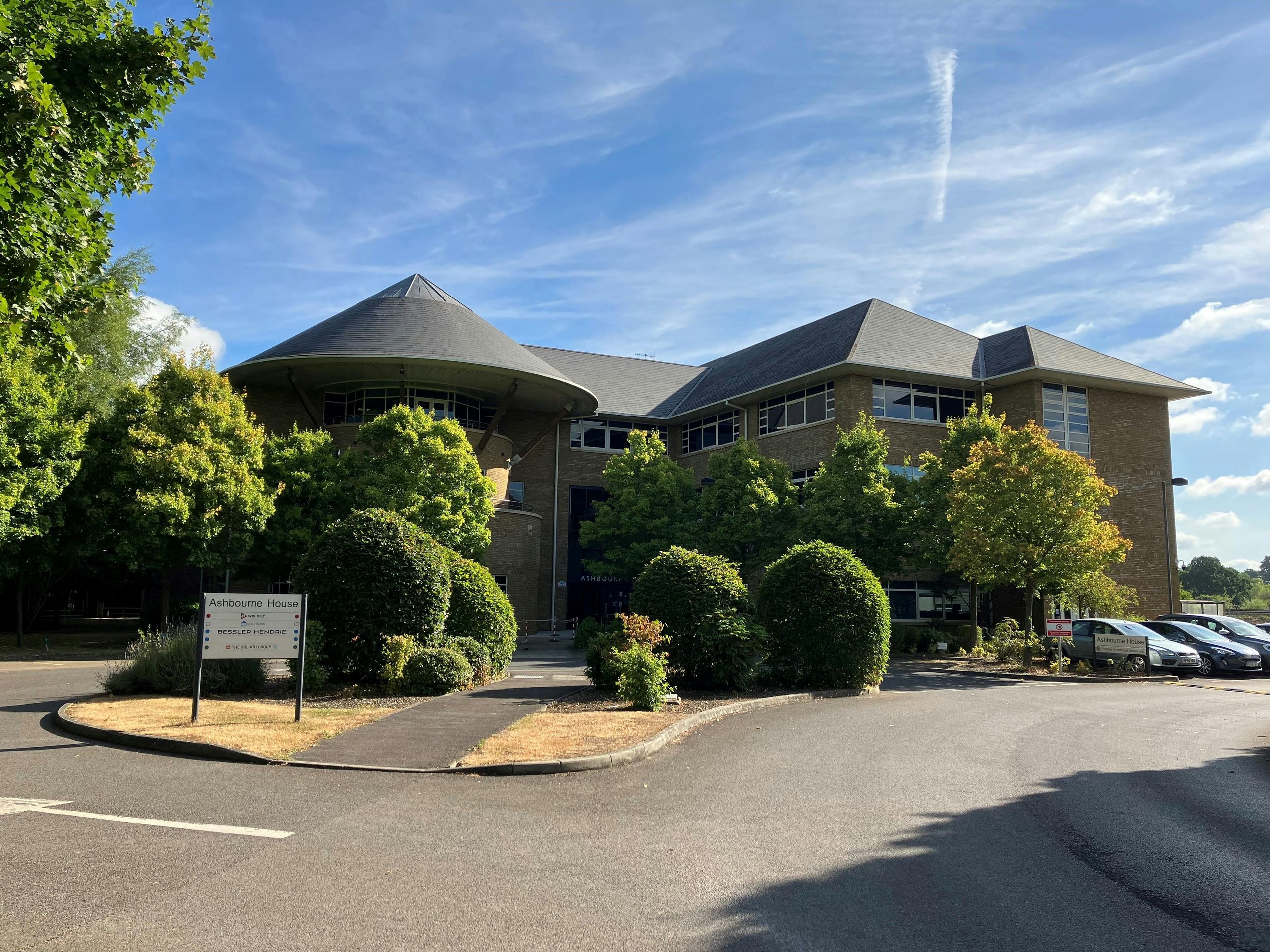 To Let Ashbourne House, The Guildway, Old Portsmouth Road, Guildford